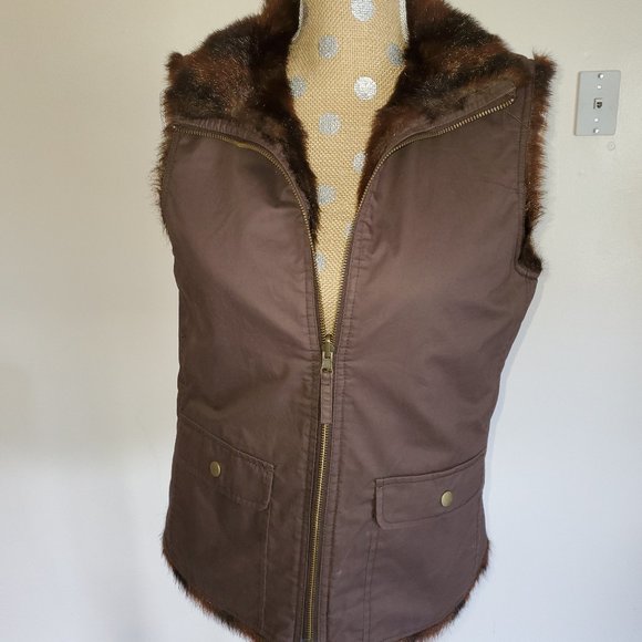 Faux Fur Lined Vest - Picture 2 of 8